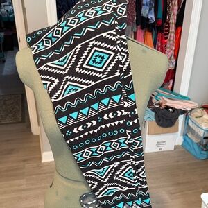LuLaRoe Black and Teal Geometric TC Leggings